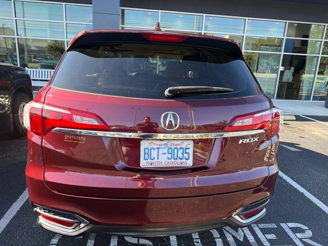 Used 2017 Acura RDX w/ AcuraWatch Plus Package FWD image 3
