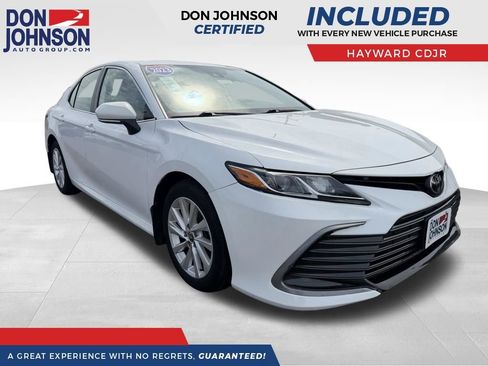 Used 2023 Toyota Camry LE image 1