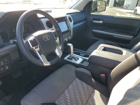 Used 2018 Toyota Tundra SR5 w/ SR5 Upgrade Package image 21