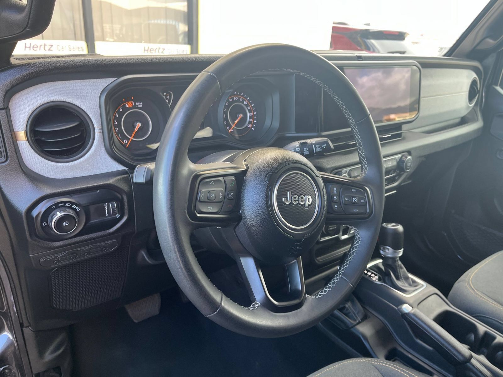 Used 2025 Jeep Wrangler Unlimited Sport AWD/4WD image 32