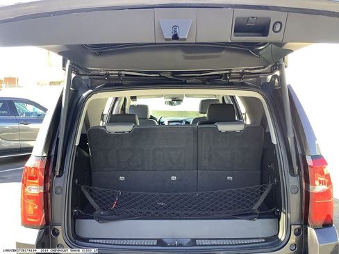 Used 2018 Chevrolet Tahoe LT w/ LT Signature Package image 16