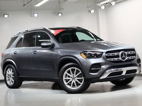 Used 2025 Mercedes-Benz GLE 350 4MATIC image 2