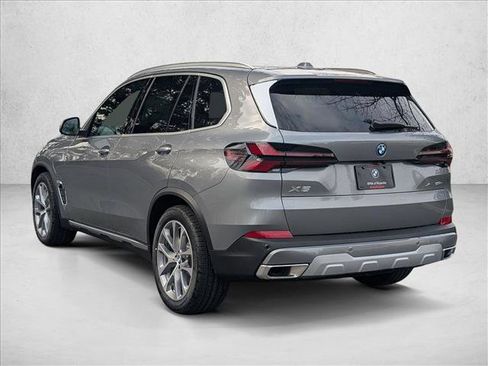 Used 2026 BMW X5 xDrive50e AWD/4WD image 8