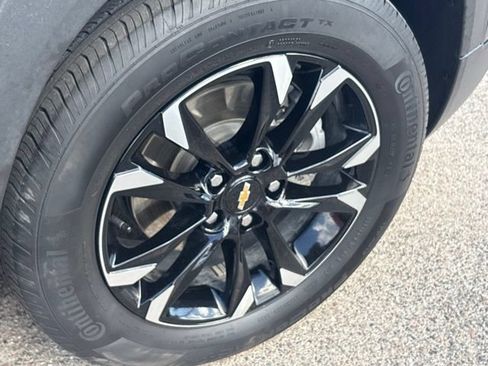 Used 2023 Chevrolet TrailBlazer LT FWD image 28