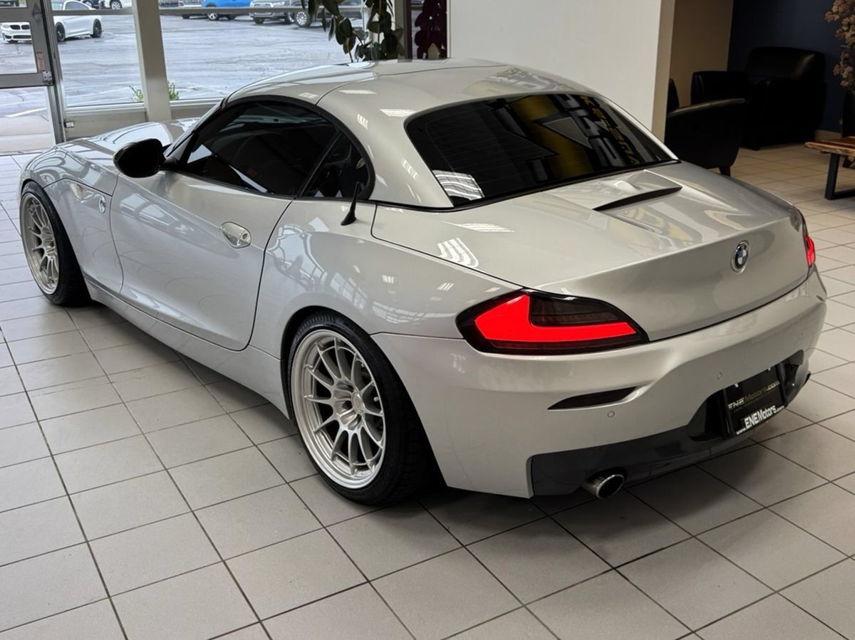 Used 2013 BMW Z4 sDrive35i RWD image 50