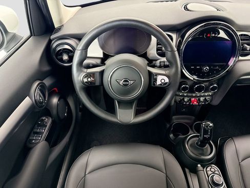 Certified 2023 MINI Cooper 4-Door Hardtop FWD image 10