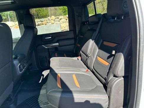 Used 2021 GMC Sierra 2500 AT4 w/ AT4 Premium Plus Package AWD/4WD image 22