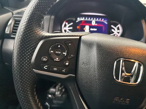 Certified 2025 Honda Passport EX-L image 27
