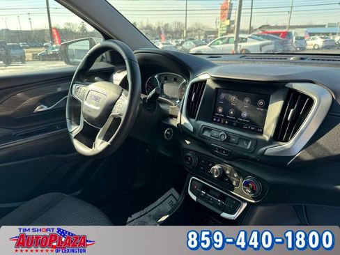 Used 2023 GMC Terrain SLE w/ Driver Convenience Package image 40