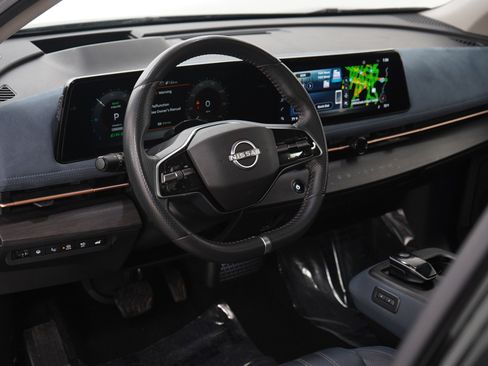 Used 2023 Nissan Ariya image 23