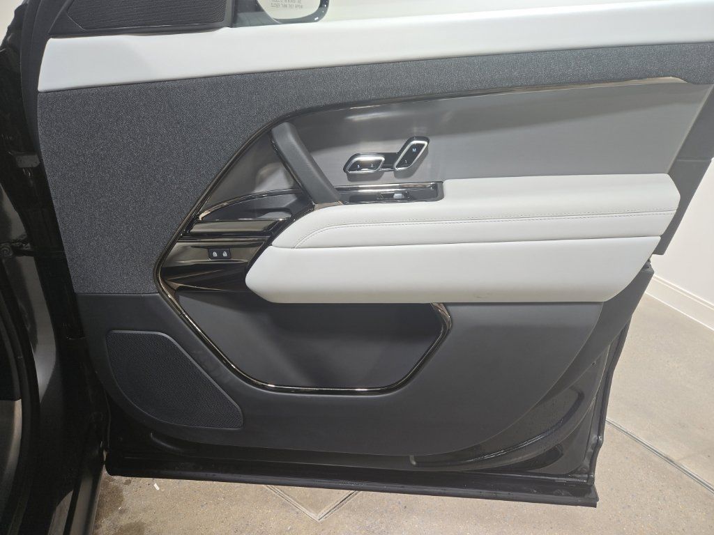 Certified 2023 Land Rover Range Rover Sport SE AWD/4WD image 26