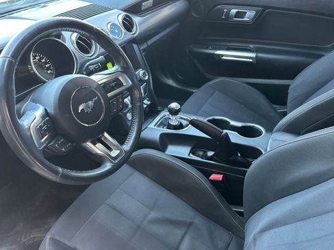 Used 2018 Ford Mustang GT w/ GT Performance Package RWD image 14