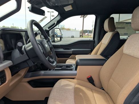 New 2026 Ford F350 XLT w/ XLT Premium Package AWD/4WD image 23
