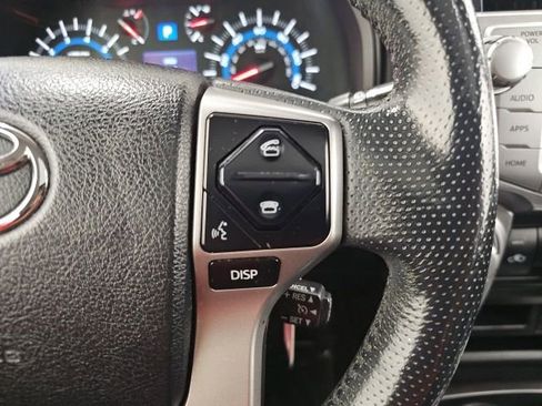 Used 2017 Toyota 4Runner SR5 AWD/4WD image 19