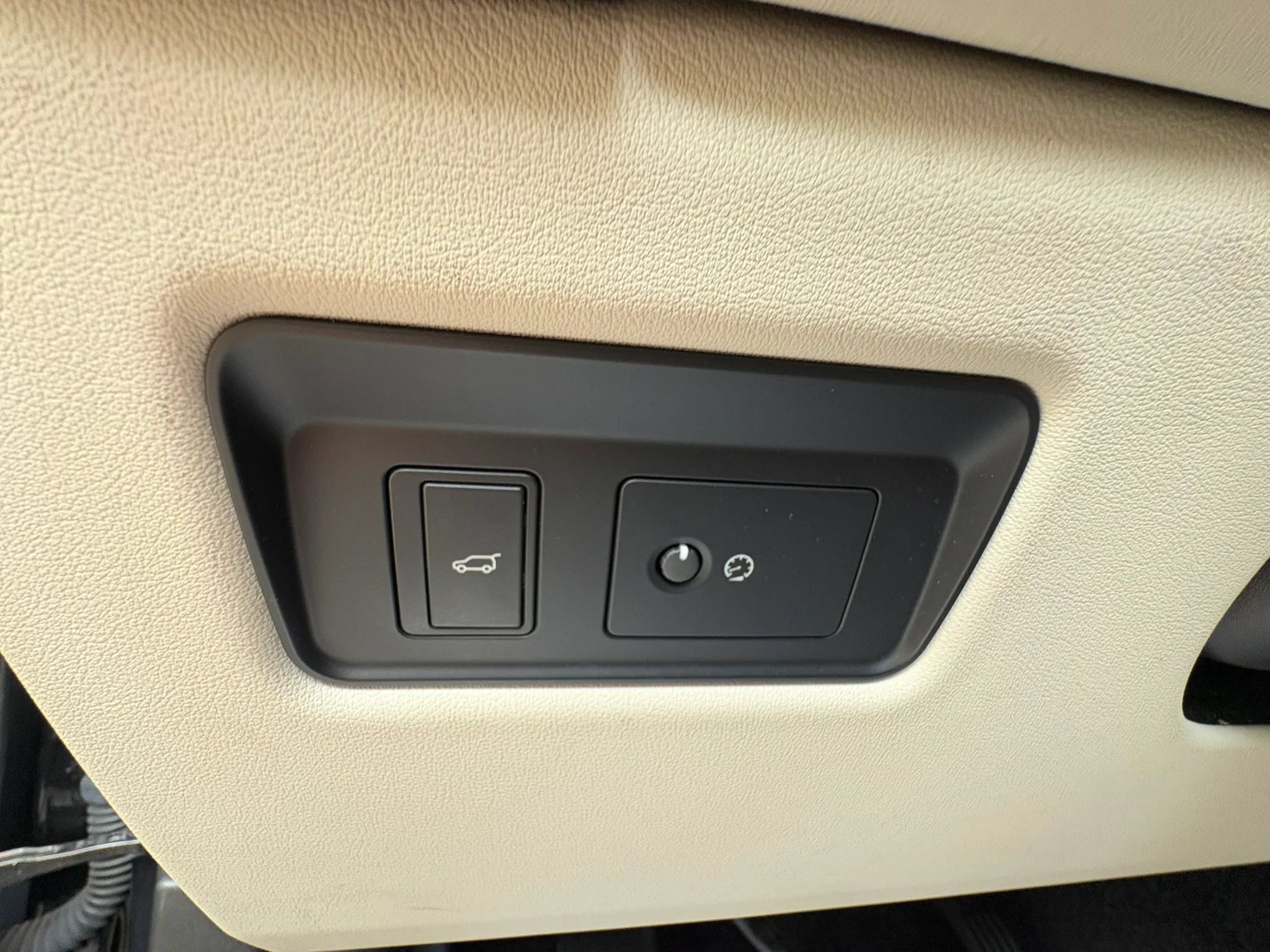 Used 2020 Land Rover Range Rover HSE AWD/4WD image 30