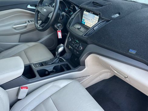 Certified 2018 Ford Escape SEL w/ Ford Safe & Smart Package FWD image 16
