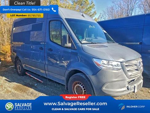 Used 2019 Mercedes-Benz Sprinter 144 image 5