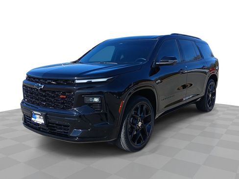 Certified 2024 Chevrolet Traverse RS w/ LPO, Floor Liner Package image 1