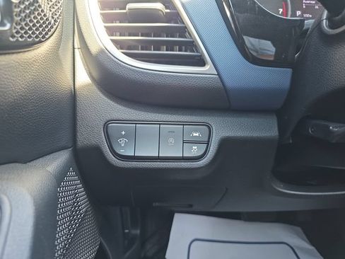 Used 2023 Kia Seltos S FWD image 18