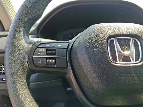 Used 2024 Honda Accord EX image 22