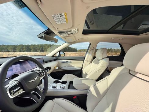 New 2026 Genesis GV70 2.5T Advanced image 19