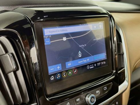 Used 2023 Chevrolet Traverse Premier AWD/4WD image 14