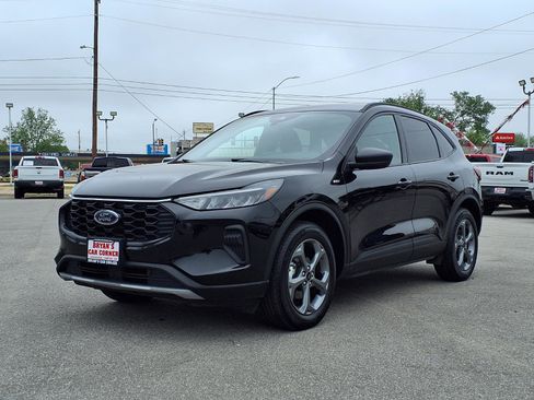 Used 2025 Ford Escape ST-Line AWD/4WD image 1