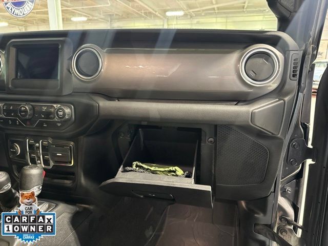 Used 2021 Jeep Wrangler Unlimited Sahara w/ Cold Weather Group AWD/4WD image 51