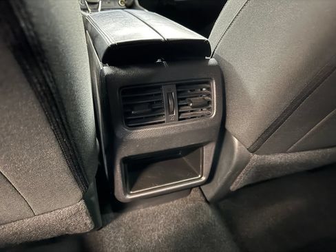 Used 2023 Nissan Rogue S AWD/4WD image 26
