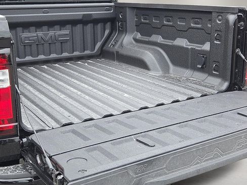 New 2026 GMC Canyon AT4 w/ Technology Plus Package image 9