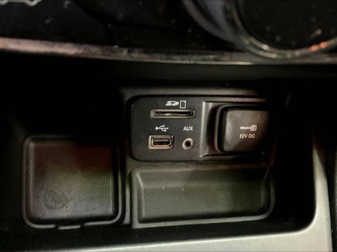 Used 2017 Jeep Cherokee Latitude image 33