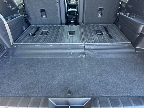 Certified 2026 Subaru Ascent Premium AWD/4WD image 18