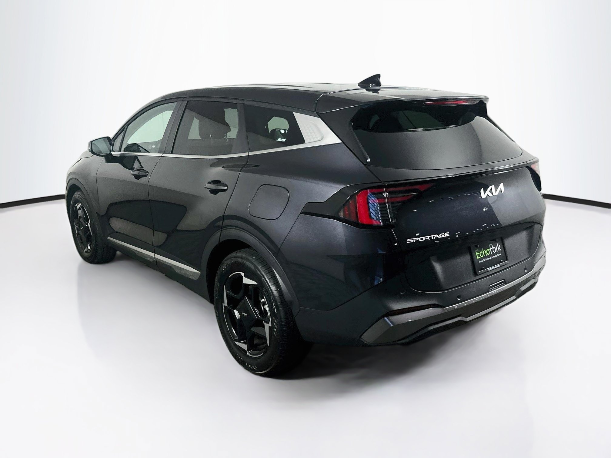 Used 2026 Kia Sportage EX FWD image 5