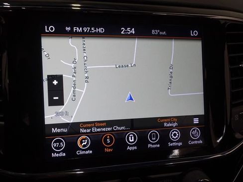 Used 2021 Jeep Grand Cherokee Limited image 8