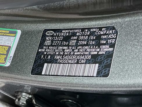 Used 2024 Hyundai Elantra SEL w/ Convenience Package FWD image 33