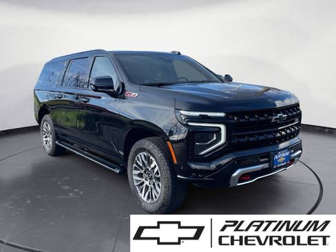 Used 2025 Chevrolet Suburban Z71 image 1