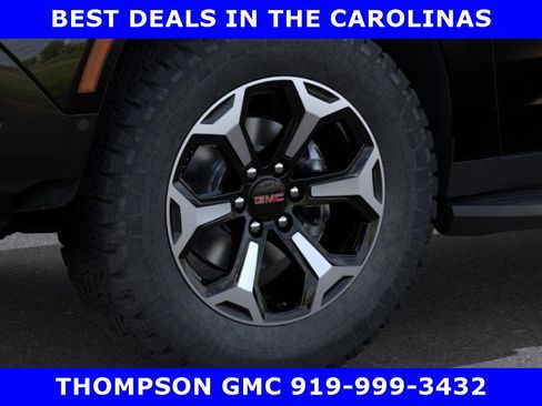 New 2026 GMC Yukon AT4 AWD/4WD image 9