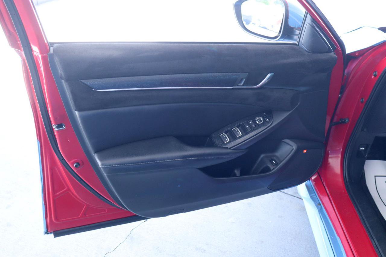 Used 2019 Honda Accord Sport image 12