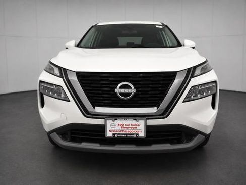 Used 2022 Nissan Rogue SV AWD/4WD image 2