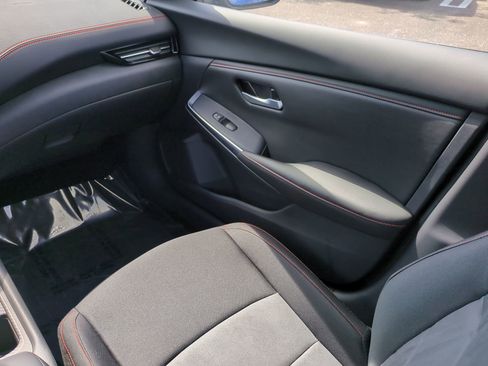New 2025 Nissan Sentra SR image 16