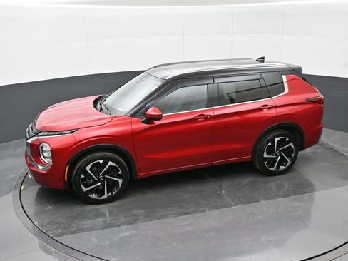 Used 2024 Mitsubishi Outlander SEL image 33