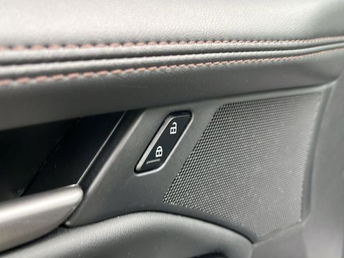 Used 2025 MAZDA MAZDA3 s image 10