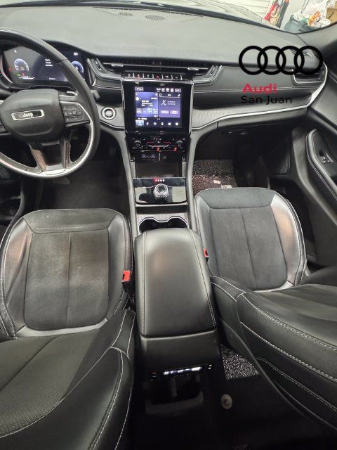 Used 2024 Jeep Grand Cherokee L Altitude AWD/4WD image 29