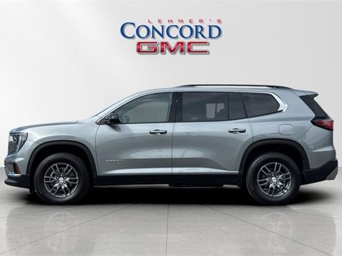 Used 2025 GMC Acadia Elevation image 7