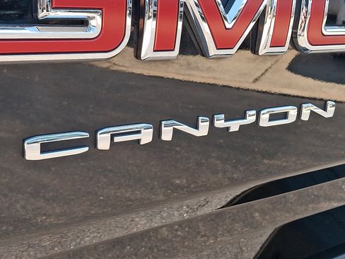 Used 2021 GMC Canyon AT4 w/ Driver Alert Package AWD/4WD image 31