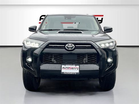 Used 2021 Toyota 4Runner SR5 Premium image 2