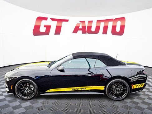 Used 2024 Ford Mustang Premium image 4