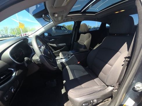 Used 2020 Chevrolet Malibu LT image 22