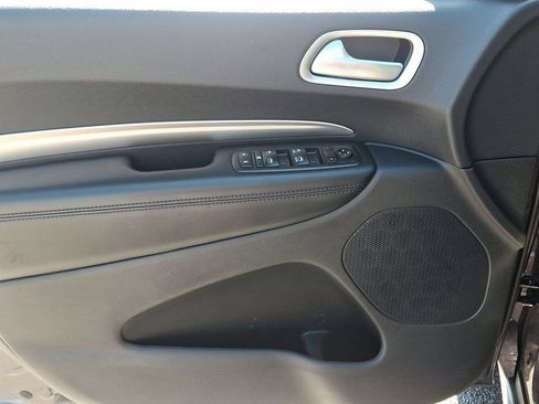 Used 2020 Dodge Durango SXT image 13