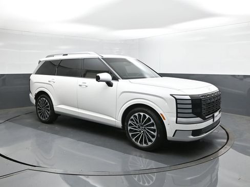 Used 2026 Hyundai Palisade Calligraphy FWD image 25
